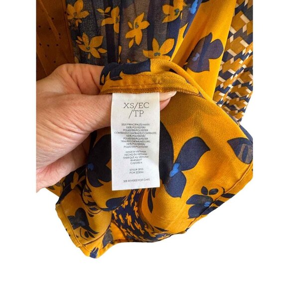 Cabi Harmony Gold Navy Ruffle Floral Peasant Blouse top Cottage Core XS Boho - Picture 7 of 7